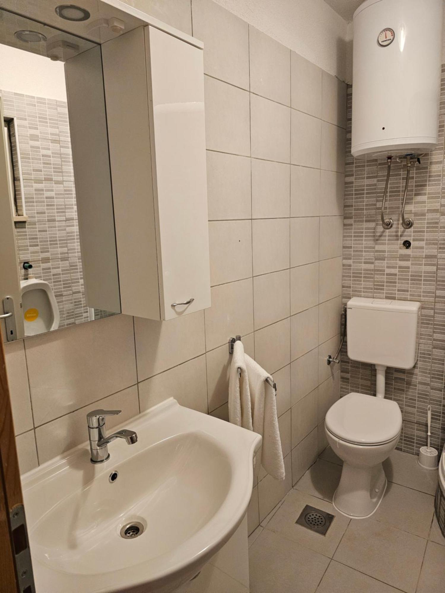 Apartments Lumi Рогозница Экстерьер фото